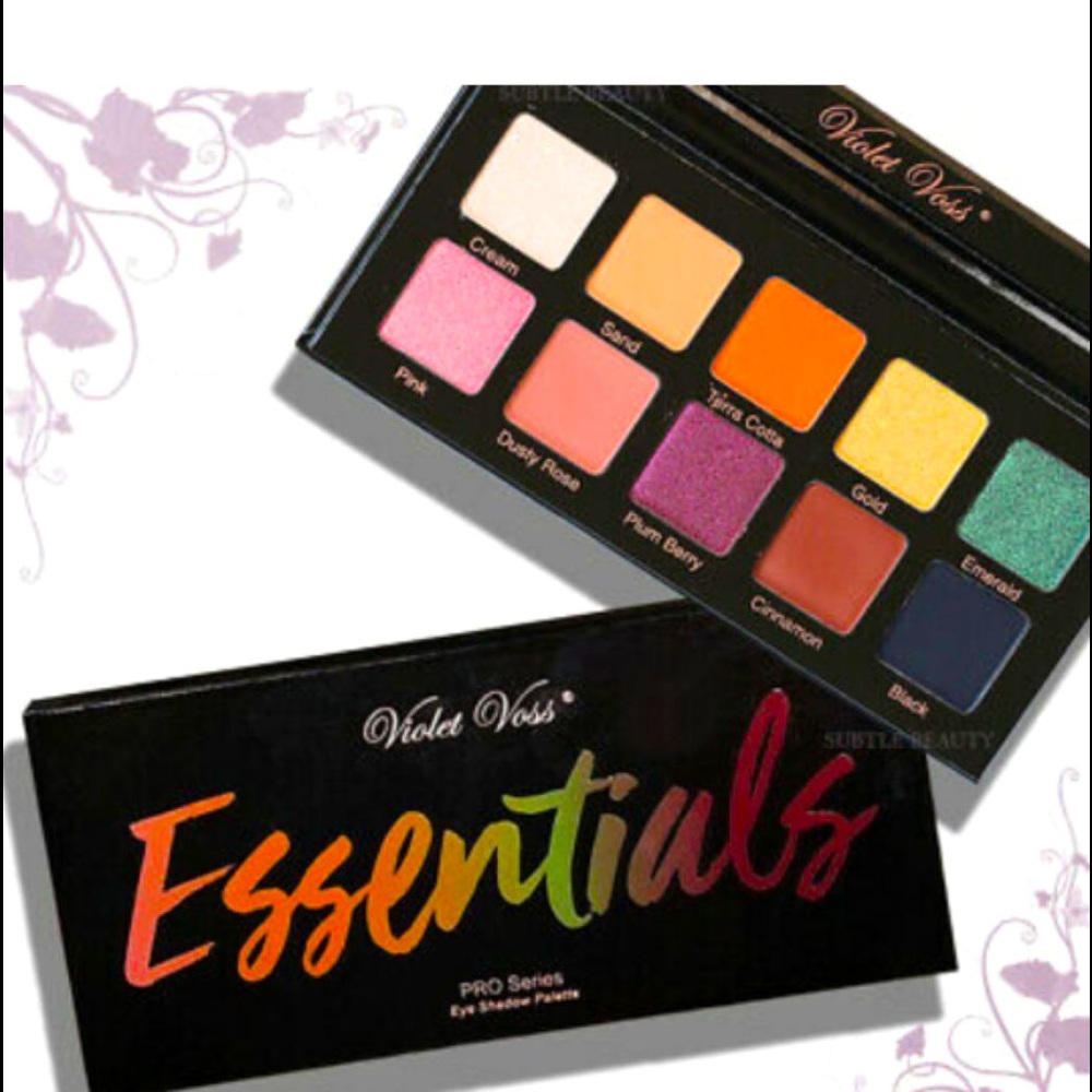 Violet Voss Essentials Pro Series eye shadow palette.